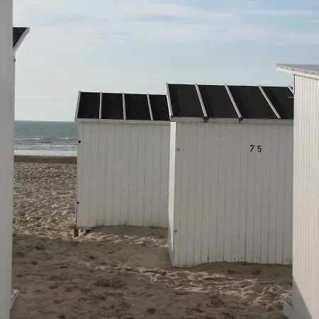 Bed & Breakfast Comfort Aan Zee Guestrooms 4*