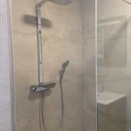 Comfort Aan Zee Guestrooms Bed & Breakfast 4*